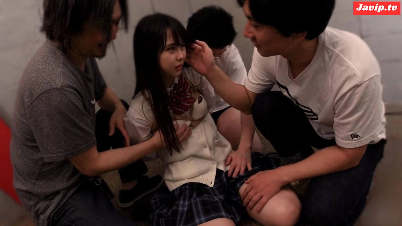 fc2ppv-4668881 - 奨学金未返済の18歳をおじさん三人で　中出し放題で目を潤ませても終わらない高速ピストン - FC2PPV動画をオンラインで視聴 - jaVip