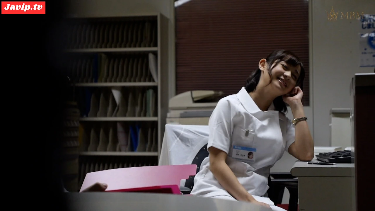 fc2ppv-4670169 - M913G09 夜勤の事務所でオナニーに耽るエロカワナース！ - FC2PPV動画をオンラインで視聴 - jaVip