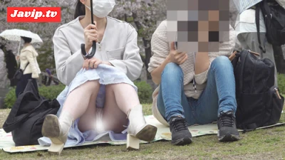 fc2ppv-4671403 - 公園パンチラ２０　絶景かな…ずーっと開脚しっ放しでフロント部分丸見えのお花見客