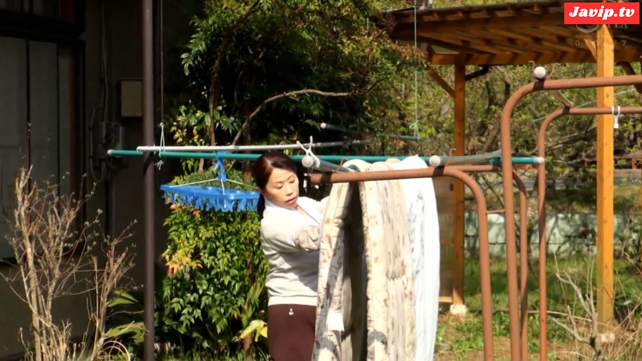 fc2ppv-4676511 - M915G03 一人暮らしの五十路熟女が寂しさ紛らすAV出演！裏山の竹藪で野外活動！青空の下で中出しSEX！ - FC2PPV動画をオンラインで視聴 - jaVip