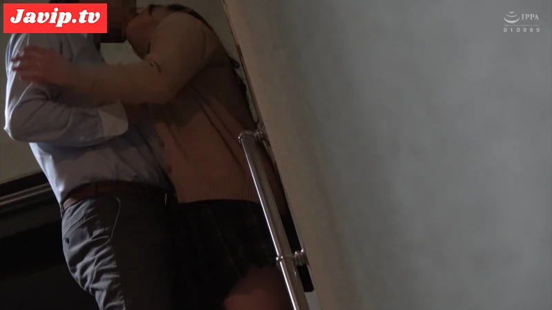 fc2ppv-4674025 - 密室での秘密の情交。燃え上がる二人。外に声が漏れないように、それでも止まらない熱い打ち付け。　その2 - FC2PPV動画をオンラインで視聴 - jaVip