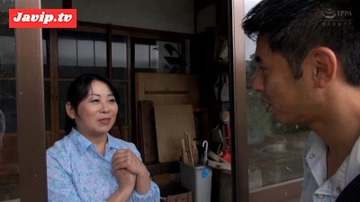 fc2ppv-4676519 - M915G08 バツイチ熟女が人肌の温もり求めてAVに応募！巨乳を揺らして腰振る本気イキSEX！