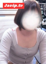 fc2ppv-4677028 - パンティが濡れちゃって大変なことになったお*さん！　ローアングルから覗くスカートの中