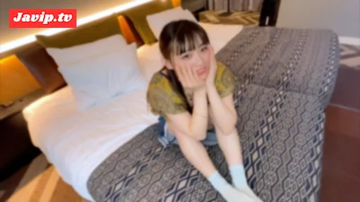 fc2ppv-4630567 - 史上最高の可愛さ **大生18歳。アイドル級に可愛い顔で剛毛に巨乳、甘えてくるのには我慢できずに中出し。