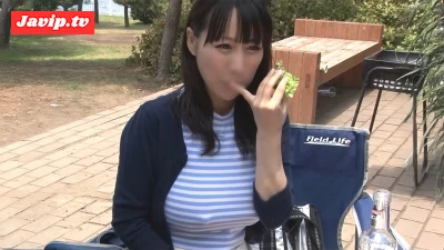 fc2ppv-4631025 - BBQで仲良くなった**大生グループ 一番かわいくておっぱいの大きなコ やさしくしてたら触らせてくれた！ みたいことないほど巨大な化け物おっぱい 彼女の部屋でそのまま…