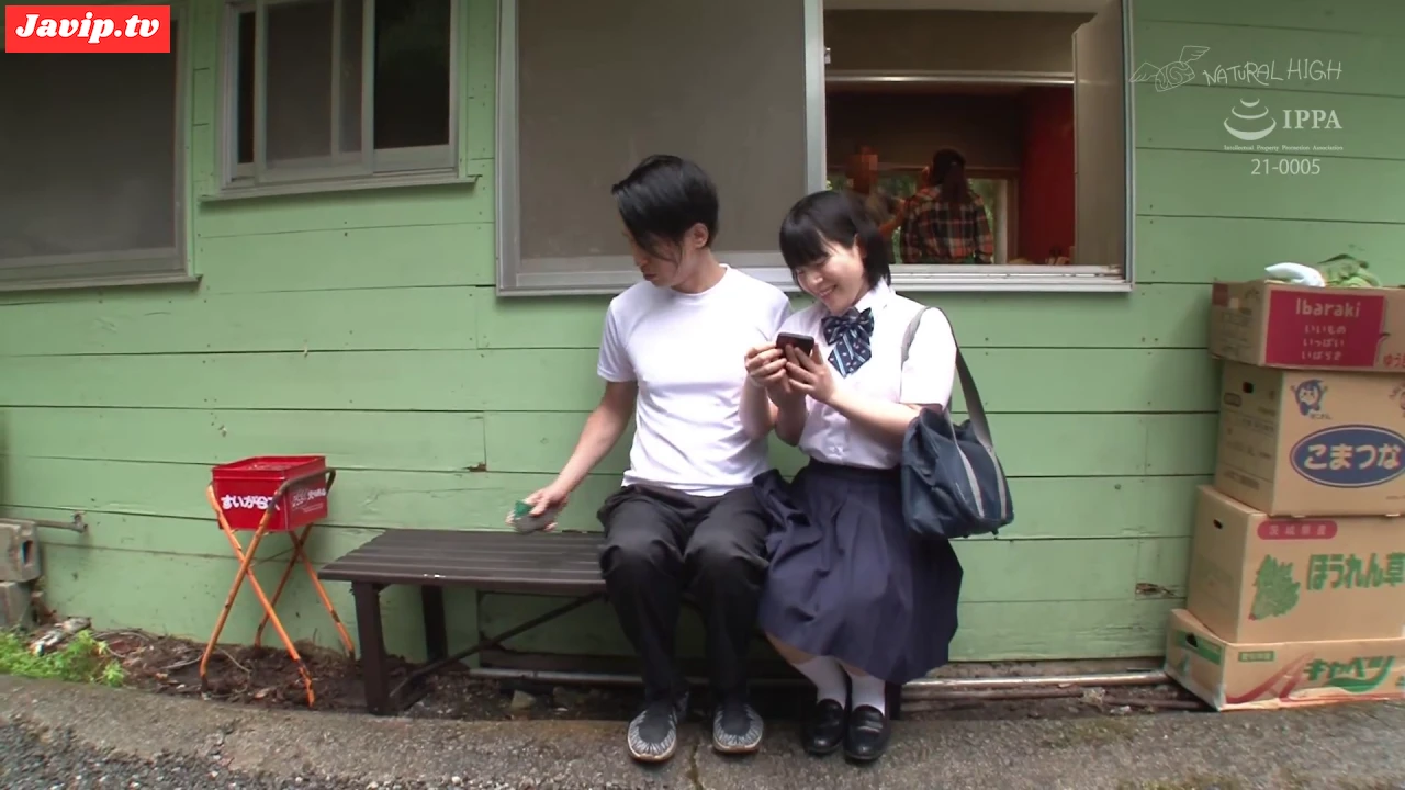 fc2ppv-4414365 - ちっこい彼女の〇が…スカートの中でこっそり生ハメ逆NTR 女がいるのにドプドプ連続中出し野外Ver．_ゆずなちゃん - FC2PPV動画をオンラインで視聴 - jaVip