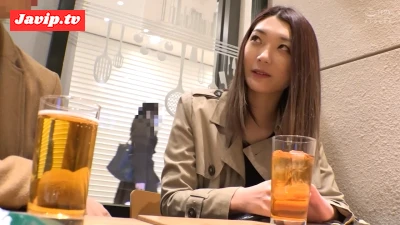 fc2ppv-4632878 - 奥さん、一緒に飲みませんか?人妻にお*とザーメン飲ませてみました ！