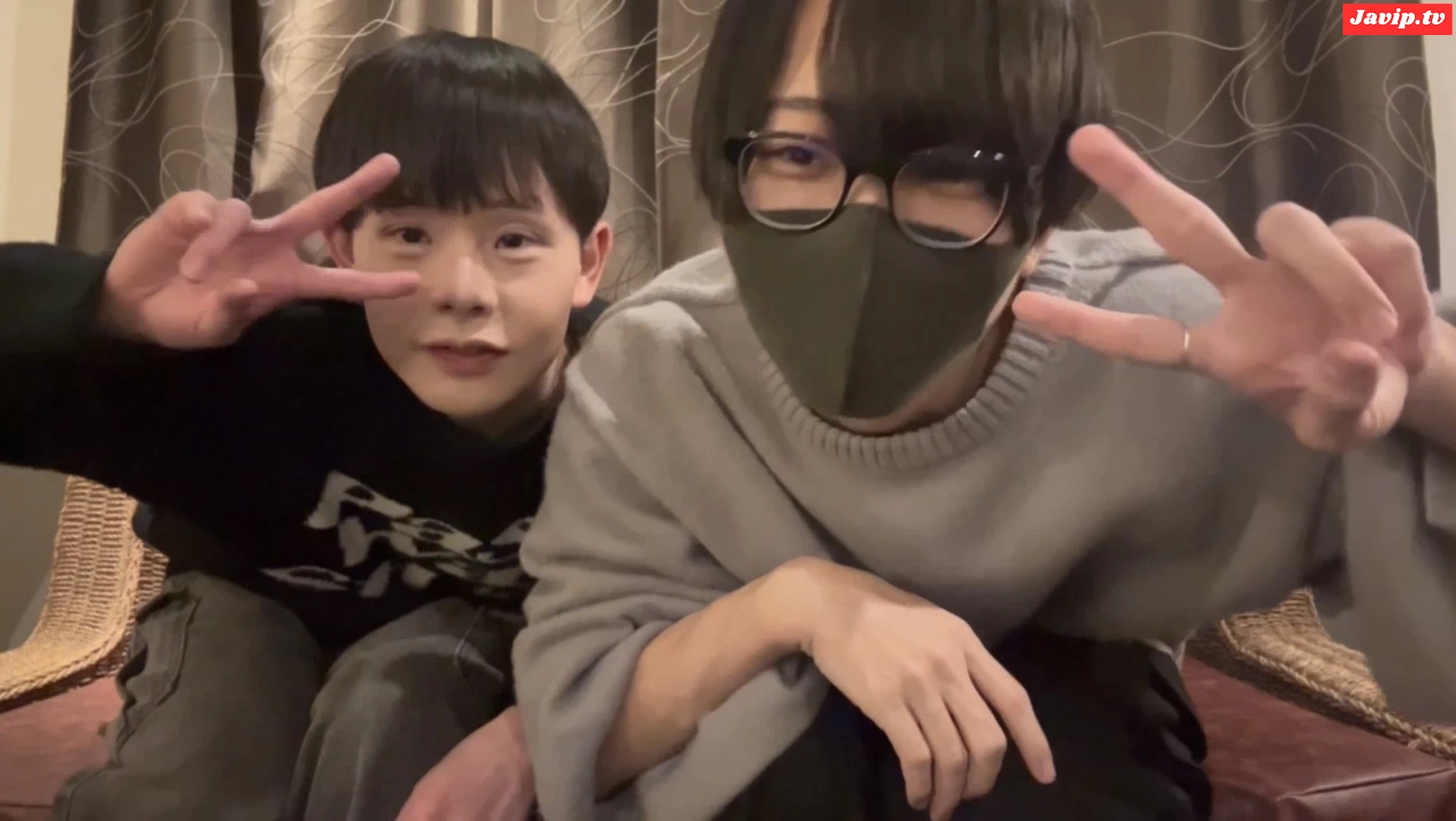 fc2ppv-4631650 - ハメ撮り中に電話かかってきても続けちゃう変態DD - FC2PPV動画をオンラインで視聴 - jaVip