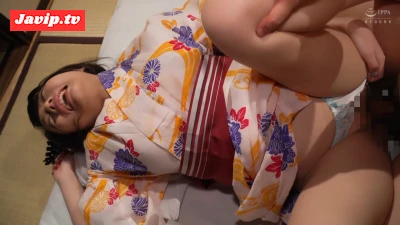 fc2ppv-4640945 - 卑猥な形をしたアソコからぶしゃぶしゃと汁をまき散らす淫乱美魔女たち　1