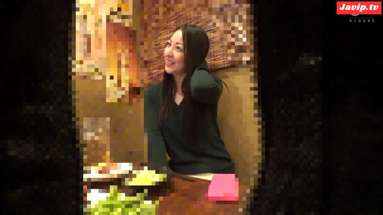 fc2ppv-4638879 - 【人妻ナンパ】「相席OKってことはヤル気満々？！」隙を見て速攻で家に連れ込み即ハメ！【3/25】 - FC2PPV動画をオンラインで視聴 - jaVip