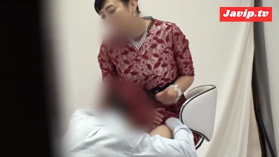 fc2ppv-4640647 - 【個撮/素人】結婚式帰りの素人お*さんをナンパ！敏感マンコを舐め回すと、愛液ダダ漏れで発情しちゃってますｗ