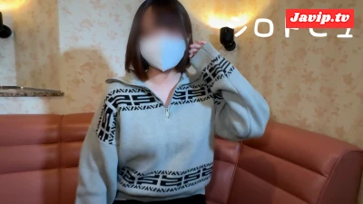 fc2ppv-4641067 - 【独占初撮り】上○石萌○系バー店員(20)との人生初ハメ撮り。元カレがクズ過ぎて可哀想だったのでチンポで慰めてあげた回【ロングインタビュー】