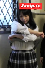 fc2ppv-4627431 - 【3P】都内 水泳部18歳Fカップ。双方から突き中出し、口内射精。