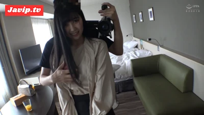 fc2ppv-4652625 - イヤらしく誘っている人妻をナンパしてみた。まんざらでもない様子でくぱぁと開脚する淫乱妻に大興奮　10