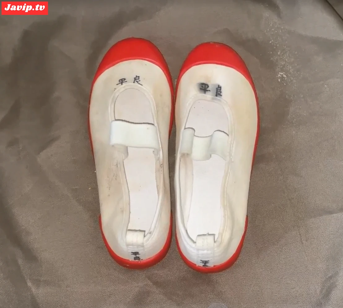 fc2ppv-4654918 - 作品No.20【靴ぶっかけ】赤い上履きぶっかけ - FC2PPV動画をオンラインで視聴 - jaVip