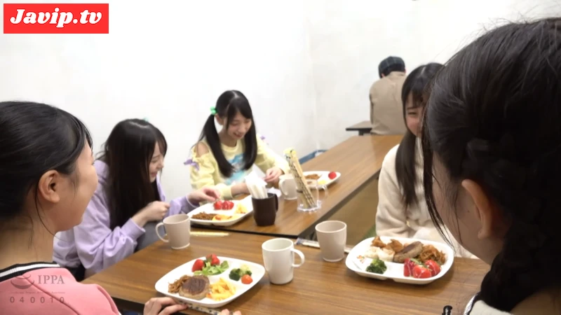 fc2ppv-4655314 - 【マニア向け】貧困美〇女を集めたボランティア事業わいせつ食堂【第一弾】 - FC2PPV動画をオンラインで視聴 - jaVip
