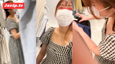 fc2ppv-4656562 - 【店員胸チラ㉝】恥ずかしい！？胸元抑える美女アパレル店員さん/むちむちボディの書店員さん